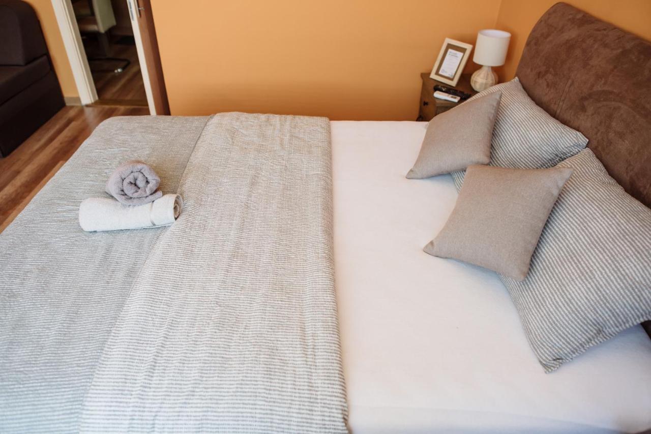 Lara Apartman Apartment Subotica Luaran gambar